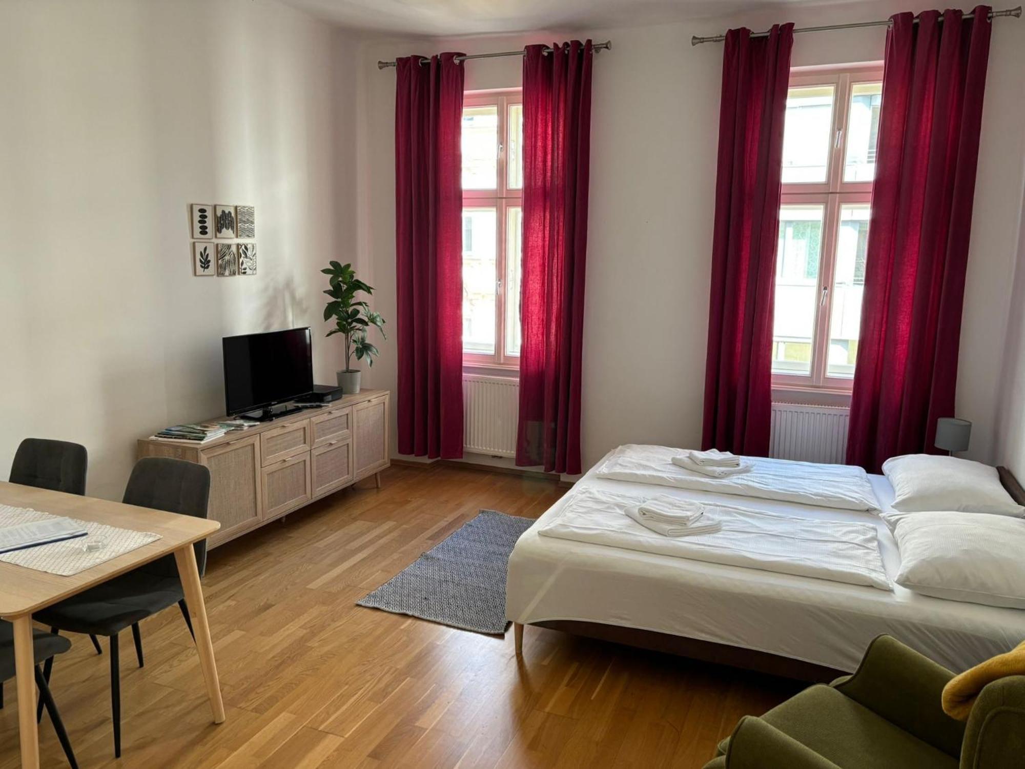 Casa Nostra - Helle - Direkt Am Augarten